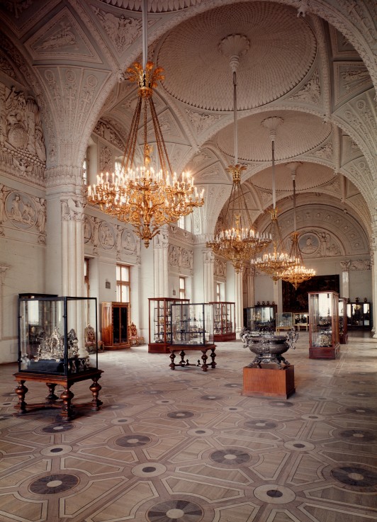 The Alexander Hall in the Winter Palace in Saint Petersburg de Brüllow