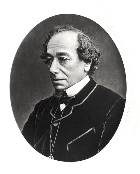 Benjamin Disraeli (1804-81) c.1874 (b/w photo)  de English Photographer