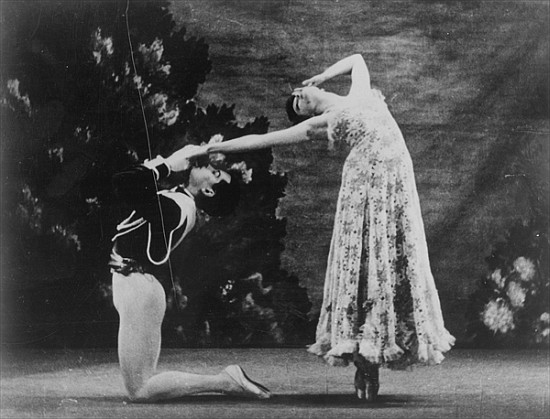 Maude Lloyd and Hugh Laing performing ''Jardin aux Lilas'' at the Mercury Theatre, London de English Photographer