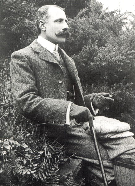 Sir Edward Elgar (1857-1934) (b/w photo)  de English Photographer