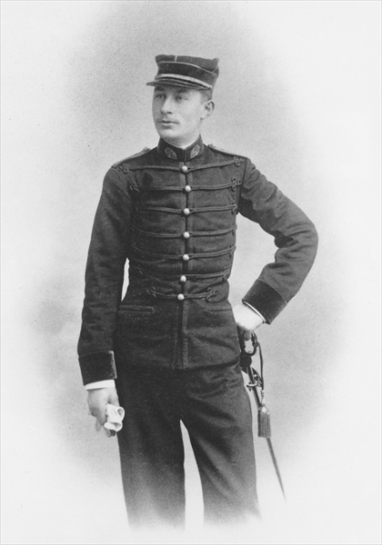 Ernest Duchesne as a Second class Major of Medicine in the Second Regiment de Hussards of Senlis, 18 de French Photographer