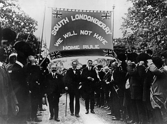 Sir Edward Carson at a South Londonderry Unionist march de Irish Photographer