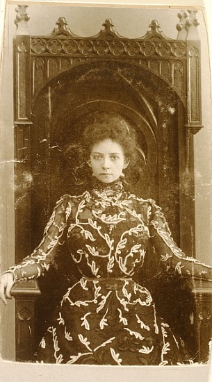 Portrait of the actress Vera Komissarzhevskaya de Russian Photographer