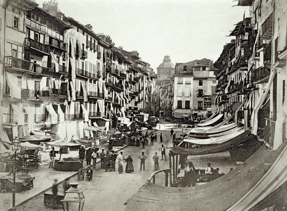 Barcelona street scene, c.1880s (albumen print)  de Spanish Photographer