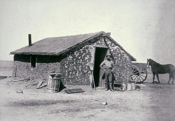 Typical prairie sodhouse, Wichita County, Kansas, c.1880 (b/w photo) de American Photographer, (19th century)
