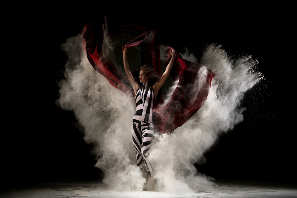 The Dance of Dust - 2 de Andrey Guryanov