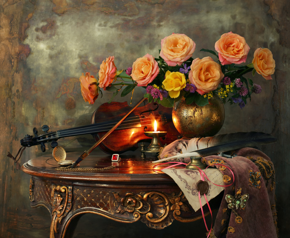 Still life with violin and flowers de Andrey Morozov