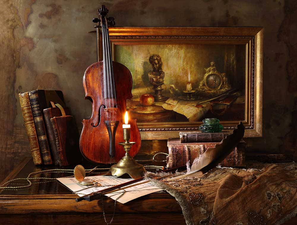 Still life with violin and painting de Andrey Morozov