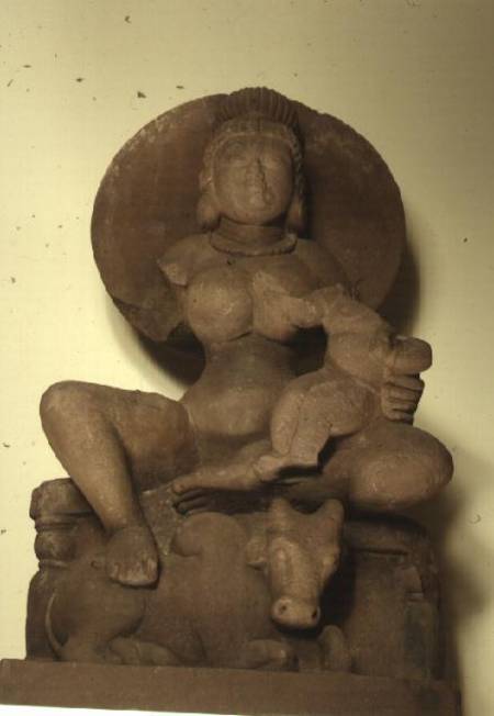 Sandstone figure of Parvati with her child de Anonymous