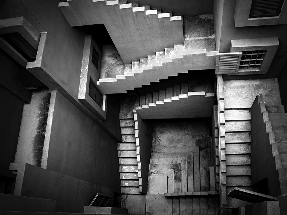 Escher lives here de Anto Camacho