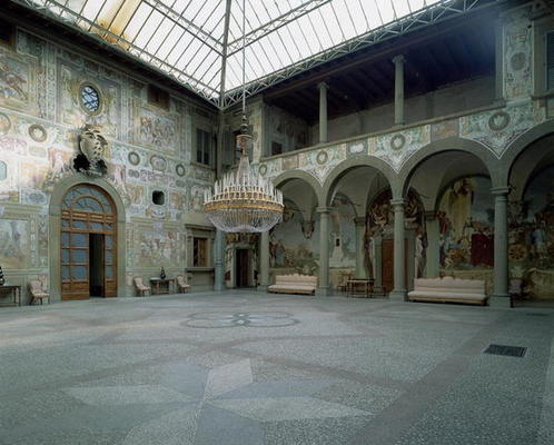 Internal courtyard, (photo) de Bernardo Buontalenti