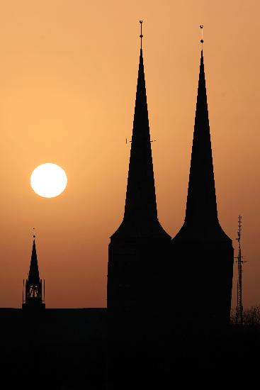 Sonnenaufgang über Lübeck de Bodo Marks