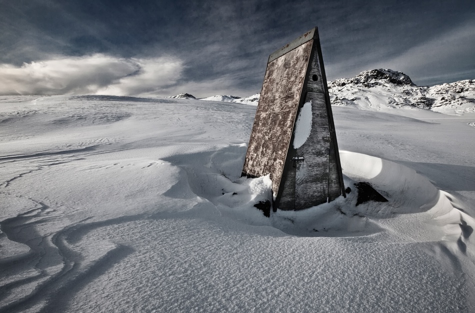 Alone in the mountains de Bragi Ingibergsson - BRIN