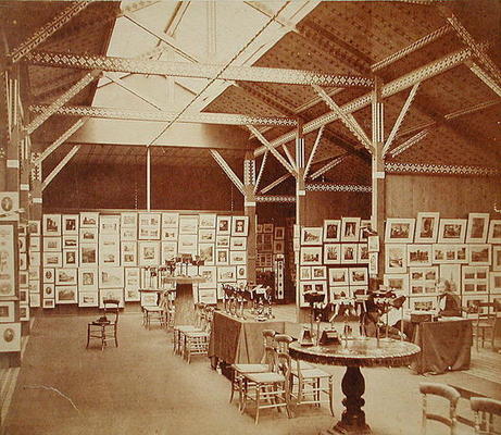 Exhibition of the Photographic Society at the South Kensington Museum, 1858 (b/w photo) de Charles Thurston Thompson