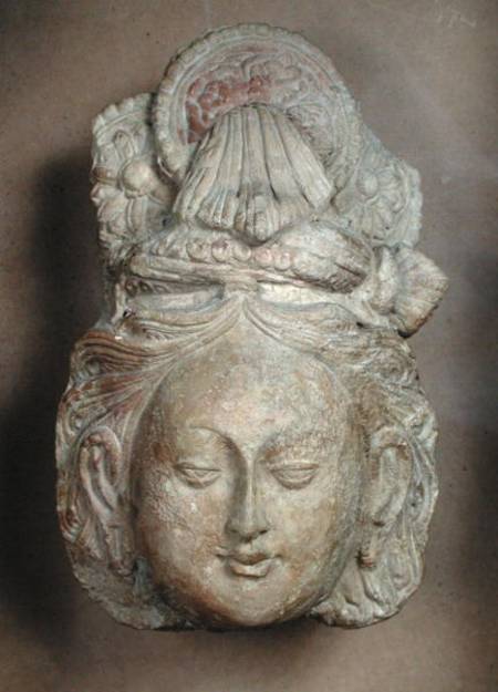 Head of a Bodhisattva with an elaborate hairstyle de Chinese School