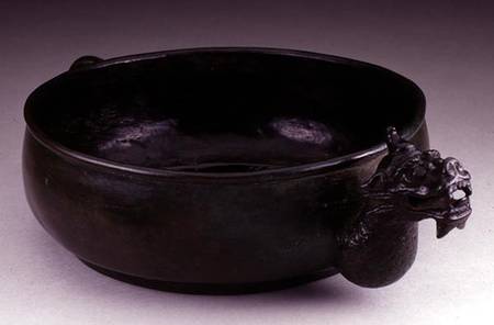Pouring vessel with a dragon's head spout and a dragon's tail handle, Sung to early Ming dynasty de Chinese School