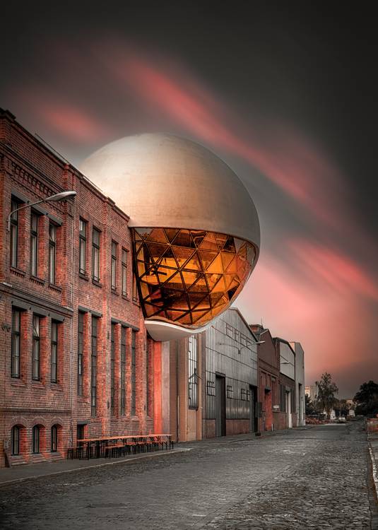 Niemeyer Sphere Leipzig im Sonnenuntergang.jpg (13947 KB)  de Dennis Wetzel