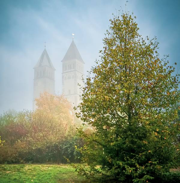 Taborkirche im Nebel.jpg (8916 KB)  de Dennis Wetzel