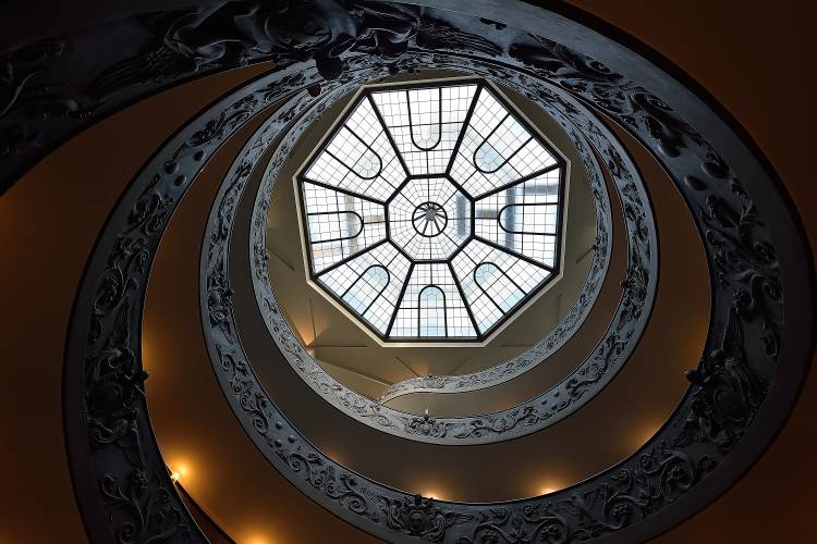 The double helix staircase de Edoardo Gobattoni