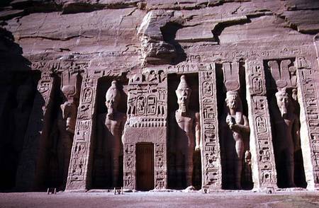 Facade of the Temple of Queen Nefertari, New Kingdom de Egyptian