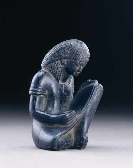 Seated scribe, New Kingdom, 1391-1353 BC de Egyptian 18th Dynasty