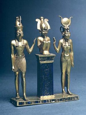 Triad of Osorkon II: Osiris flanked by Isis and Horus, Third Intermediate Period, c.874-850 BC (gold de Egyptian 22nd Dynasty