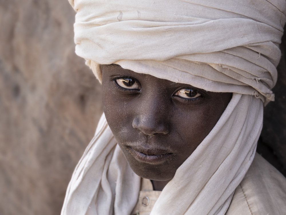 gazes at Ennedi desert, Tchad de Elena Molina