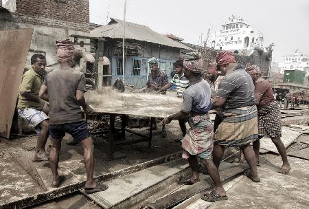 working at Char Kaliganj shipyard