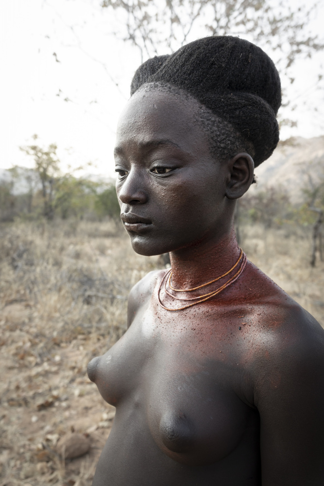 Nguendelengo woman, southern Angola de Elena Molina