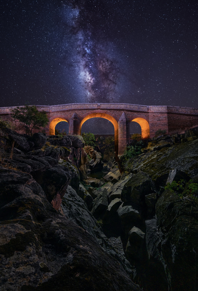 Abandoned bridge de Enrique Rodríguez de Mingo