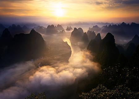 Xianggong Shan at dawn