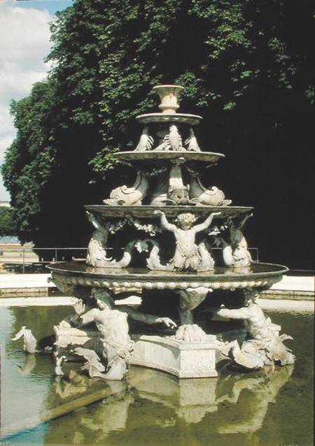 Fontaine de la Pyramide de Francois Girardon