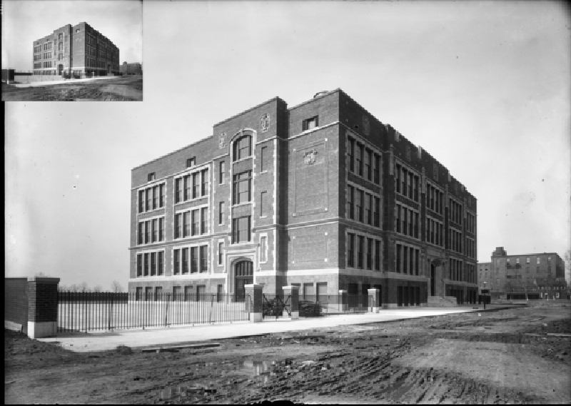 Edgar Allan Poe School, 1914 (b/w photo) de Franklin Davenport Edmunds
