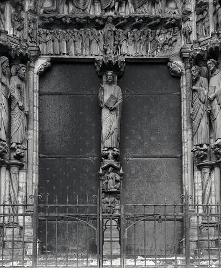 Beau Christ figure on the trumeau of the south portal de French School