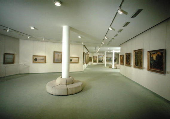 View of the basement exhibiting works by Claude Monet (1840-1926) (photo) de French School, (20th century)