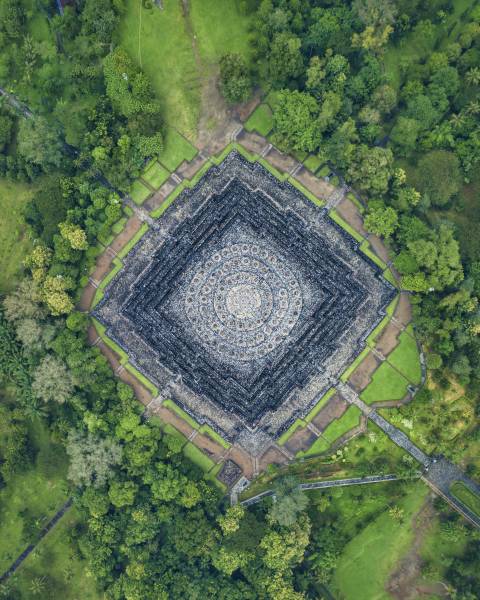 Bird Eye View of Borobudur Temple de Gatot Herliyanto