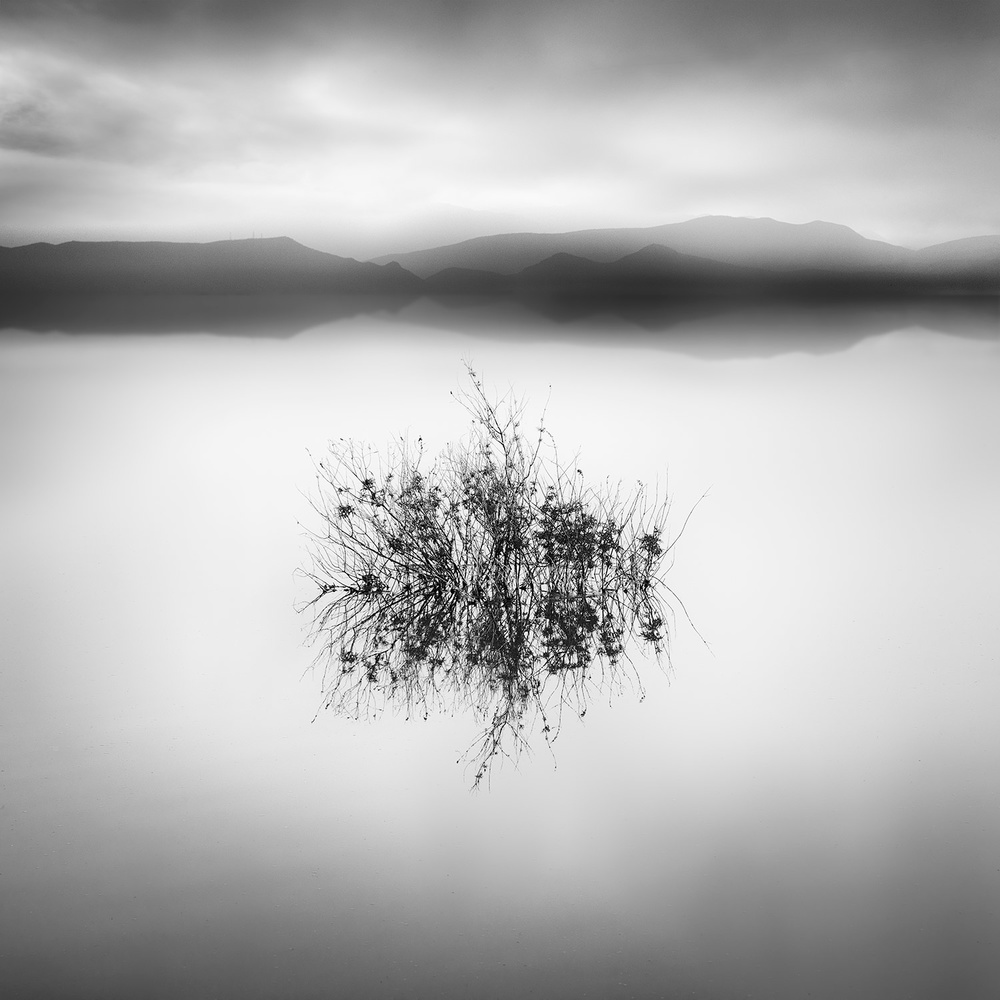 Lake Reflections II de George Digalakis