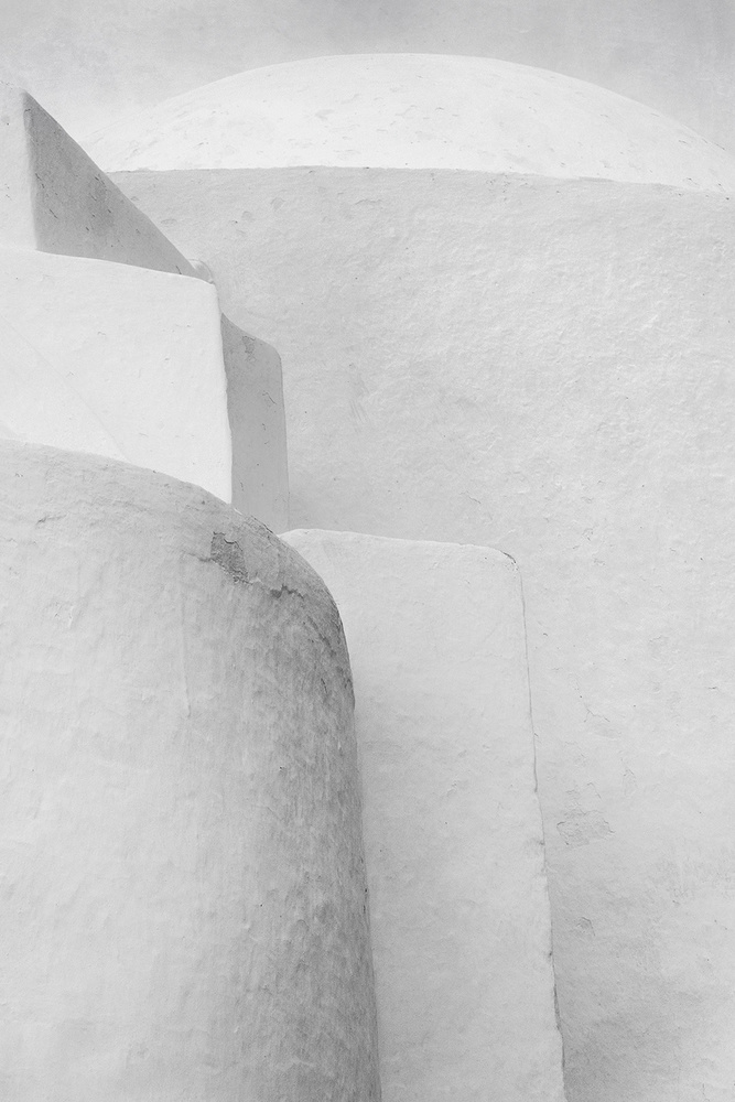 Shades of White de George Digalakis