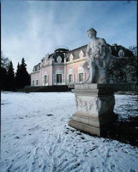 Sculpture in the park at Schloss Benrath (photo)