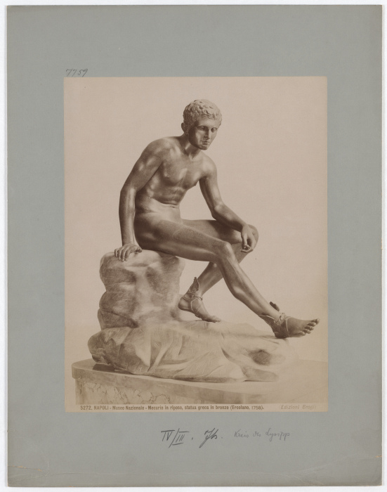 Naples: National Museum, Mercury at rest, Greek bronze statue, No. 5272 de Giacomo Brogi