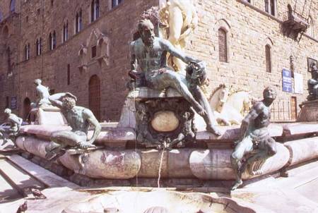 The Fountain of Neptune, detail of the outer figures de Giambologna