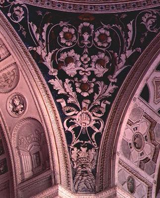The loggia, detail of a spandrel in the vault decorated with floral reliefs, 1520's (stucco) de Giovanni da Udine