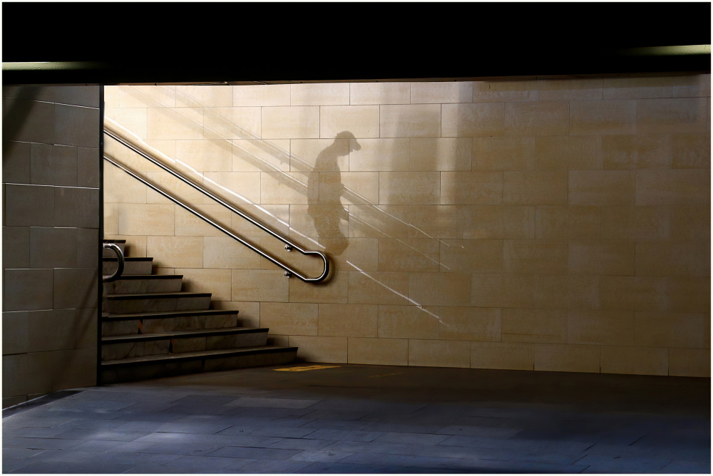 Shadow on the wall de Henk Langerak