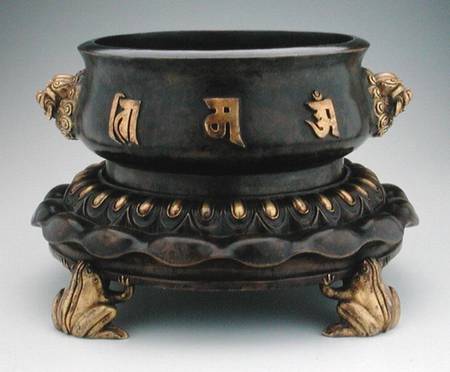 Censer and stand with buddhist characters in relief resting on four frog feet de Hu  Wen-Ming