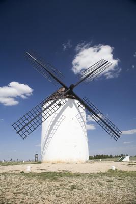 spanish mill with cloud de Iñigo Quintanilla