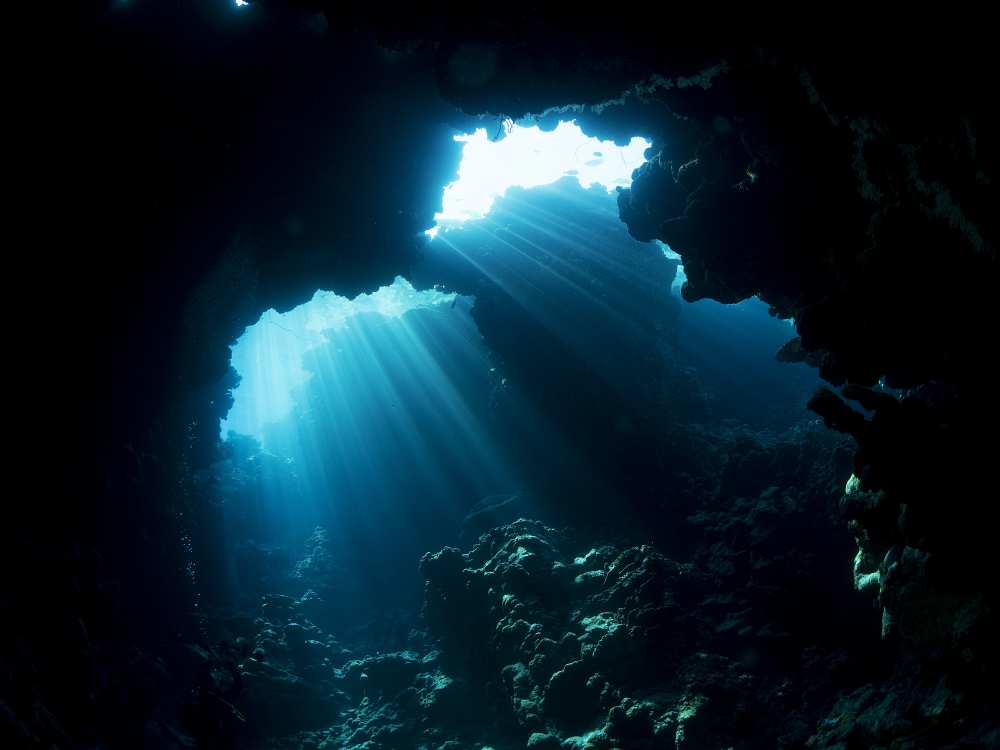Underwater cave de Ilan Ben Tov