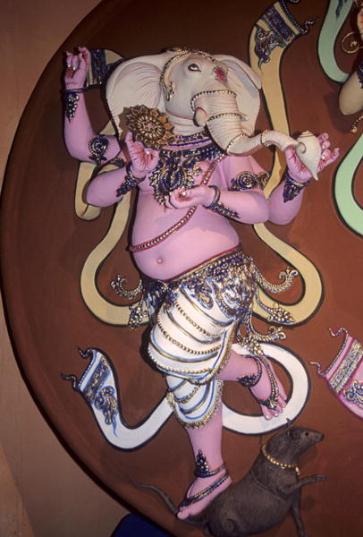 Idol of the Elephant headed god Ganesh (plaster)  de Indian School