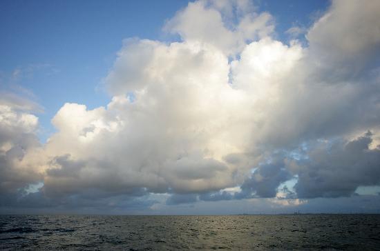 Wolkenhimmel über der Nordsee de Ingo Wagner