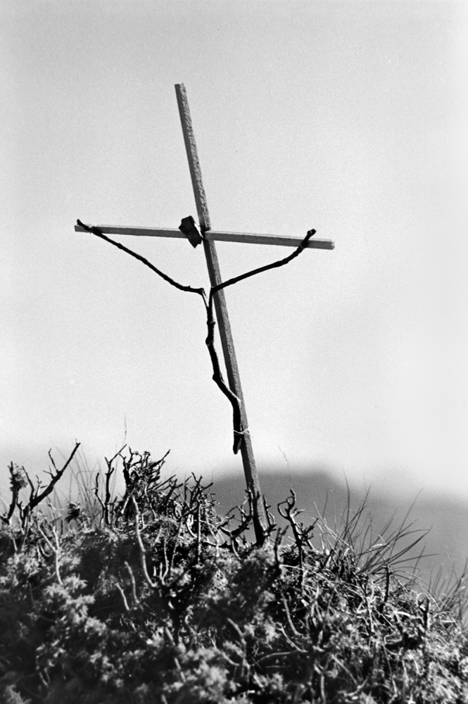 The cross in the mountains (Tribute to C.D.Friedrich) de Jacek Stefan