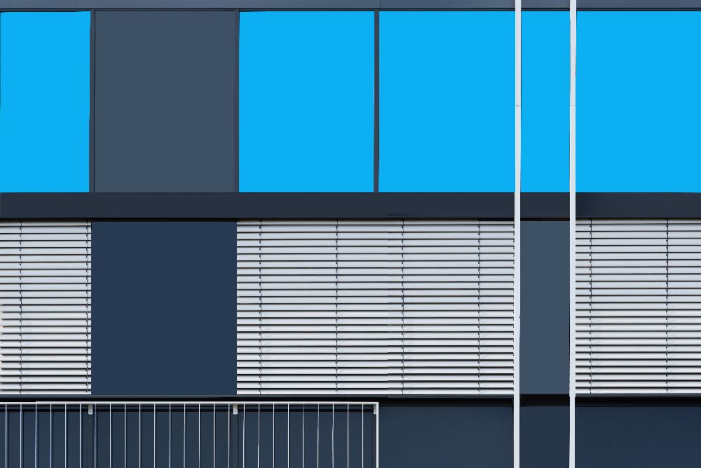 Asymmetric Windows de Jan Niezen